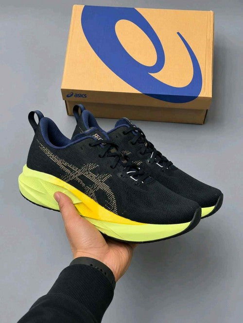 Asicss novablast 5 running 609