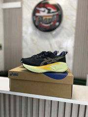 Asicss novablast 5 running 609
