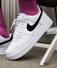 Nik  Airforce 1 Low Black Swoosh