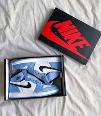 Nik e Air Jordan Retro 1 High Univer Blue SEMI UA