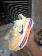 Nikee Airmax Vomero Premium Athletic Multi Orange