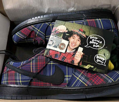 Nardwuar x Dunk Low SB Tam O Shanter Hat