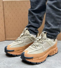 Nikee Zoom Vomero 5 Roam Flax fix