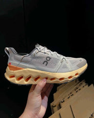 On Running CloudSurfer Trail WaterProof Silver Blonde 1241