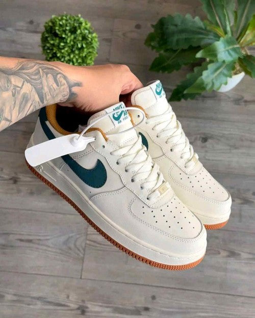 Nikee Air Force 1 Hamava sne