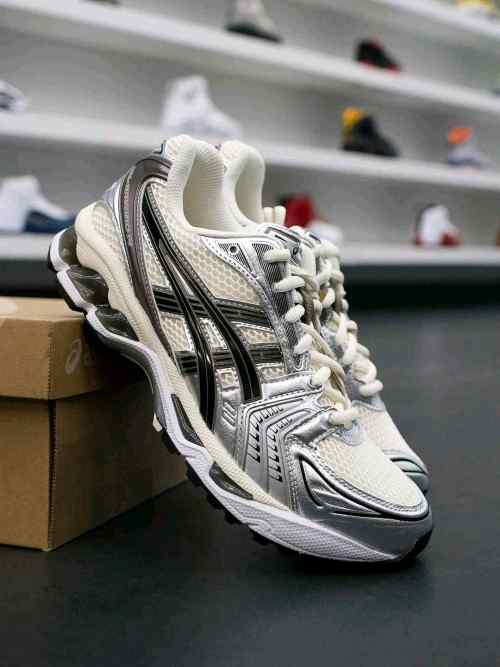 Asicss Gel-Kayano 14 Cream Black Metallic Plum 611