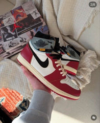 NIK.E union x air jordan 1 chicago shadow