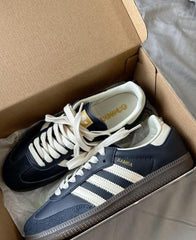 ADIDAAS WOMEN. .SAMBA.NAVY.FOR.HER