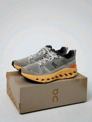On Running CloudSurfer Trail WaterProof Silver Blonde 1241
