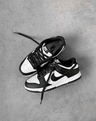 Nikkee Sb dunk Low panda Black white