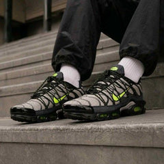 Nik Airmax Plus Utility Tan Volt 2387