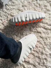 Nikee Mind 001 Mules In The Grey Fix.