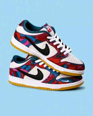 Nikee sb dunk low x parra 111