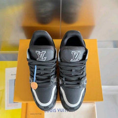 Louiss Vuitton Trainer Black Grey