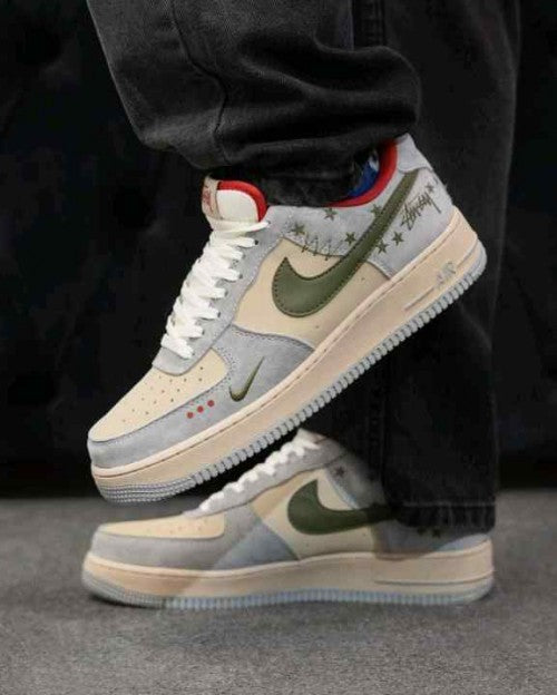 Nikee AirForce 1 X Stussy Grey Red