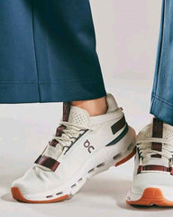 On Cloudnova 2 Ivory Maroon
