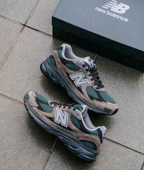 Neww balancee 2010 vintage khaki 653