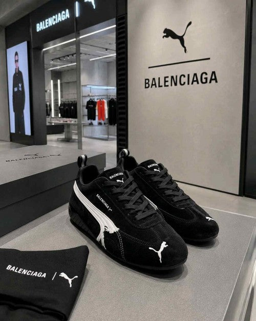 Pumaa x Balenciagaa Speedcat Suede Distressed BLACK